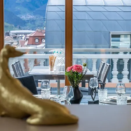 Apartment Luxus Penthouse Mit Terrasse, Garage, Fahrradraum Und Infrarotsauna